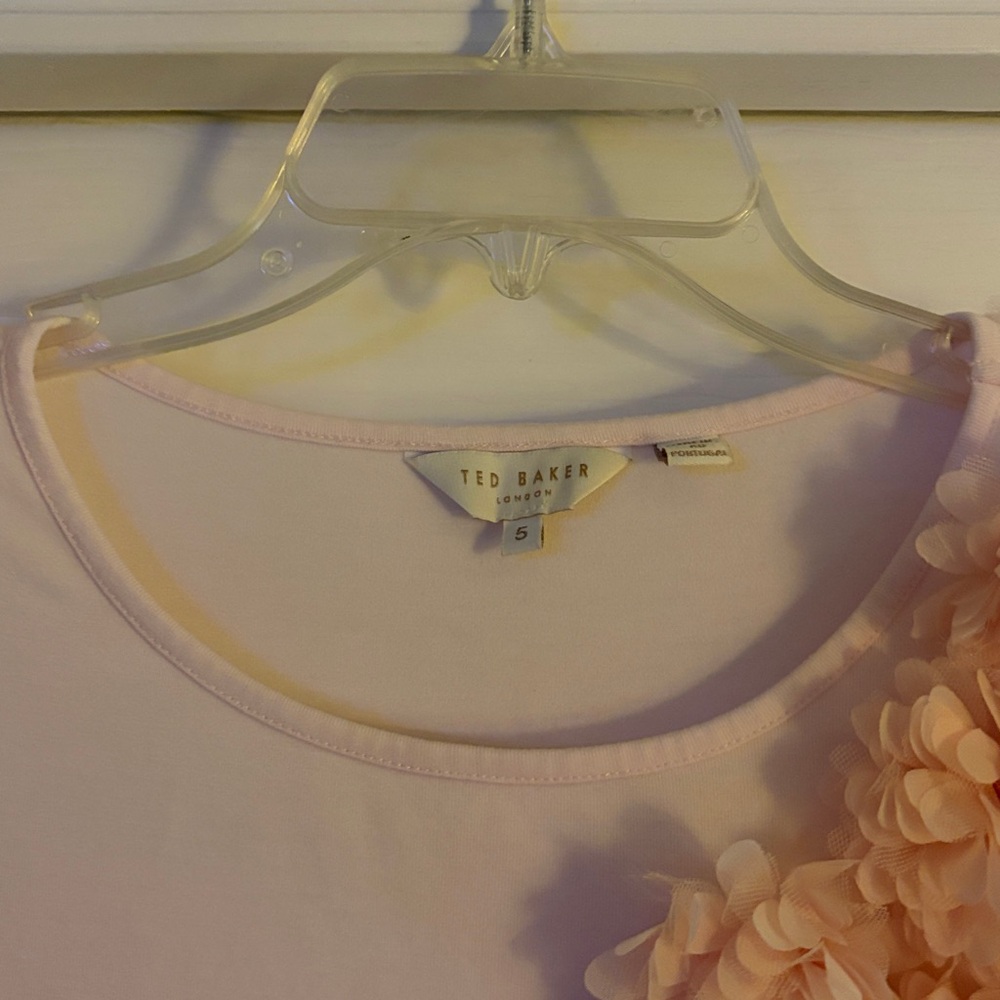 Ted Baker Light Pink Floral Accent Tee size 5 - Picture 4 of 7